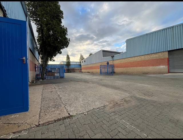 315M² WAREHOUSE TO LET IN EASTLEIGH